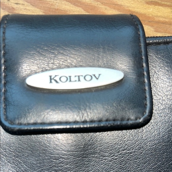 Black Vegan Wallet Crossbody Convertible Bag - Picture 2 of 10